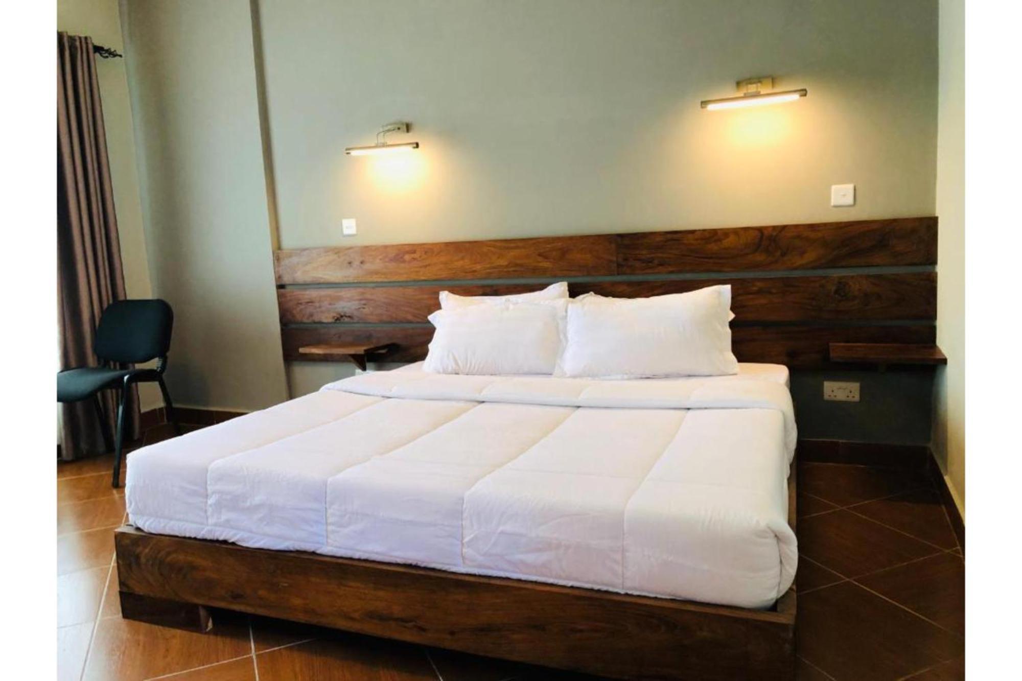 Meley Impala Hotel Munyonyo Exterior photo