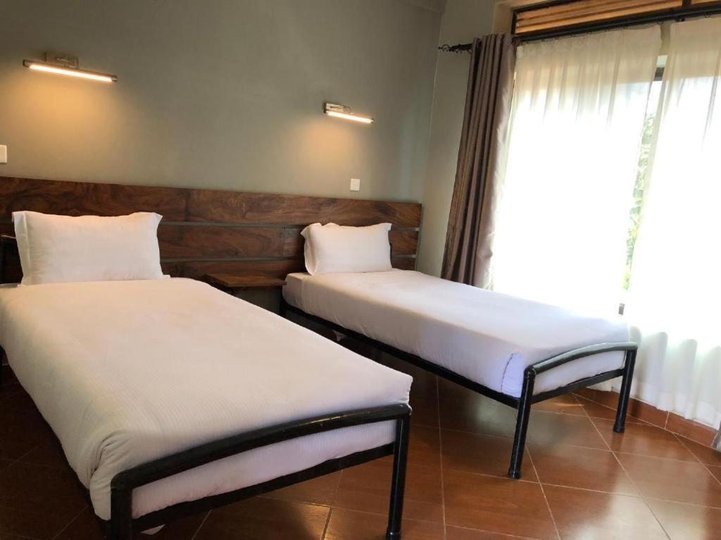 Meley Impala Hotel Munyonyo Exterior photo