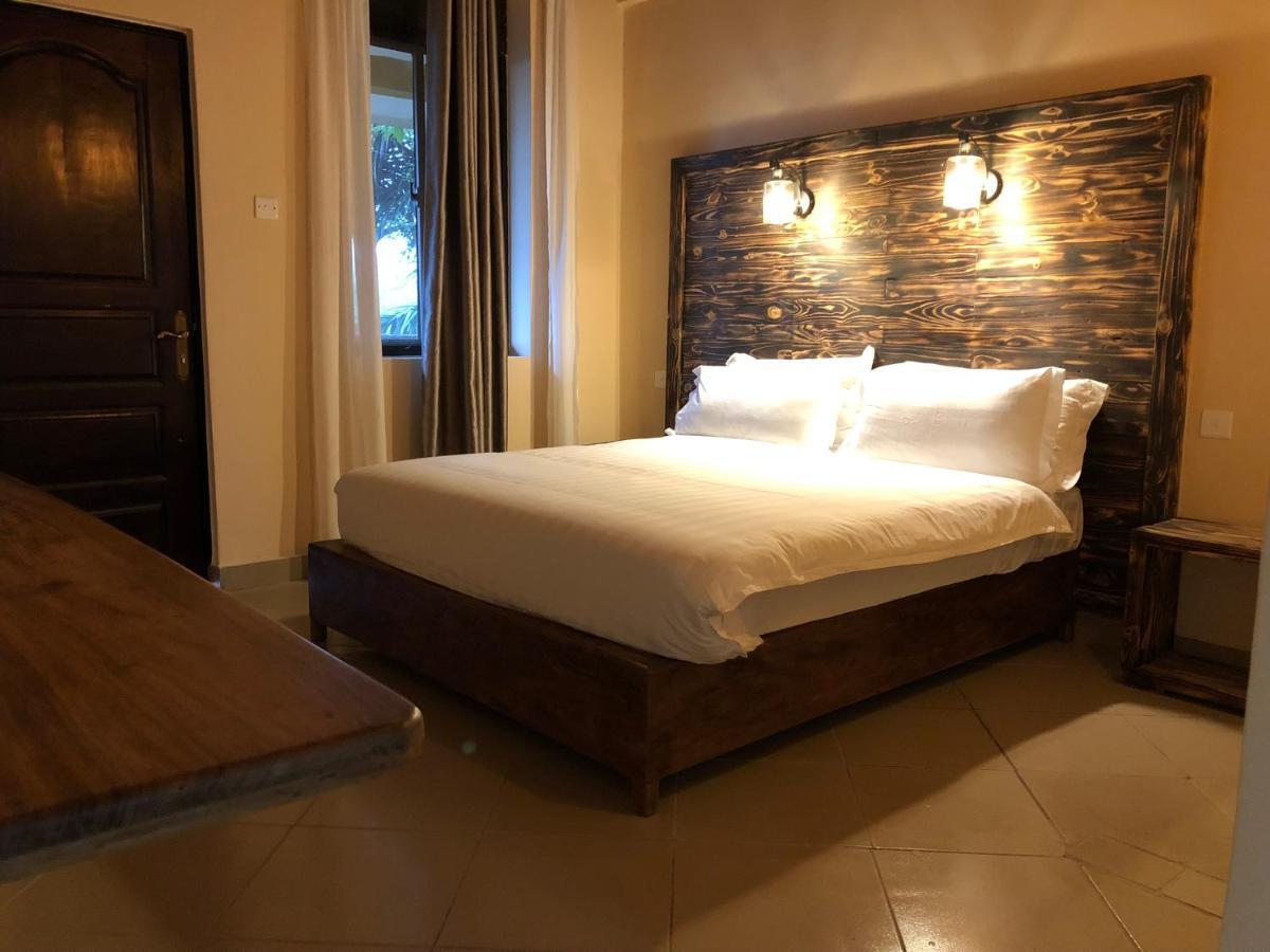 Meley Impala Hotel Munyonyo Exterior photo